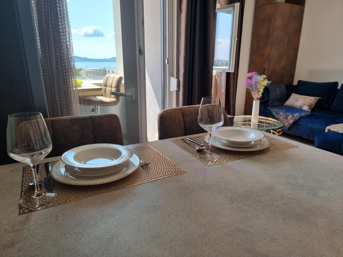 Booking Beautifull Studio Apartment Bell With Balcony And Sea View In ザダル エクステリア 写真