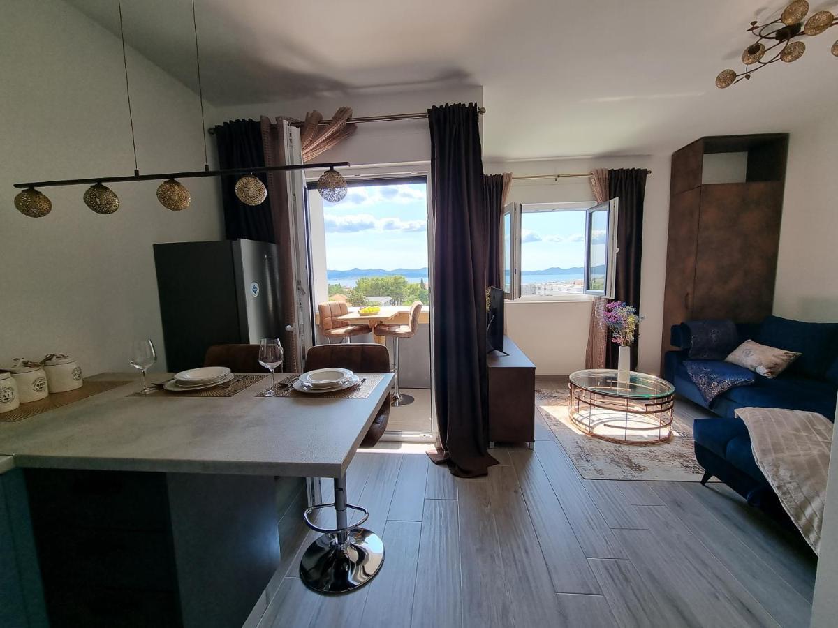 Booking Beautifull Studio Apartment Bell With Balcony And Sea View In ザダル エクステリア 写真