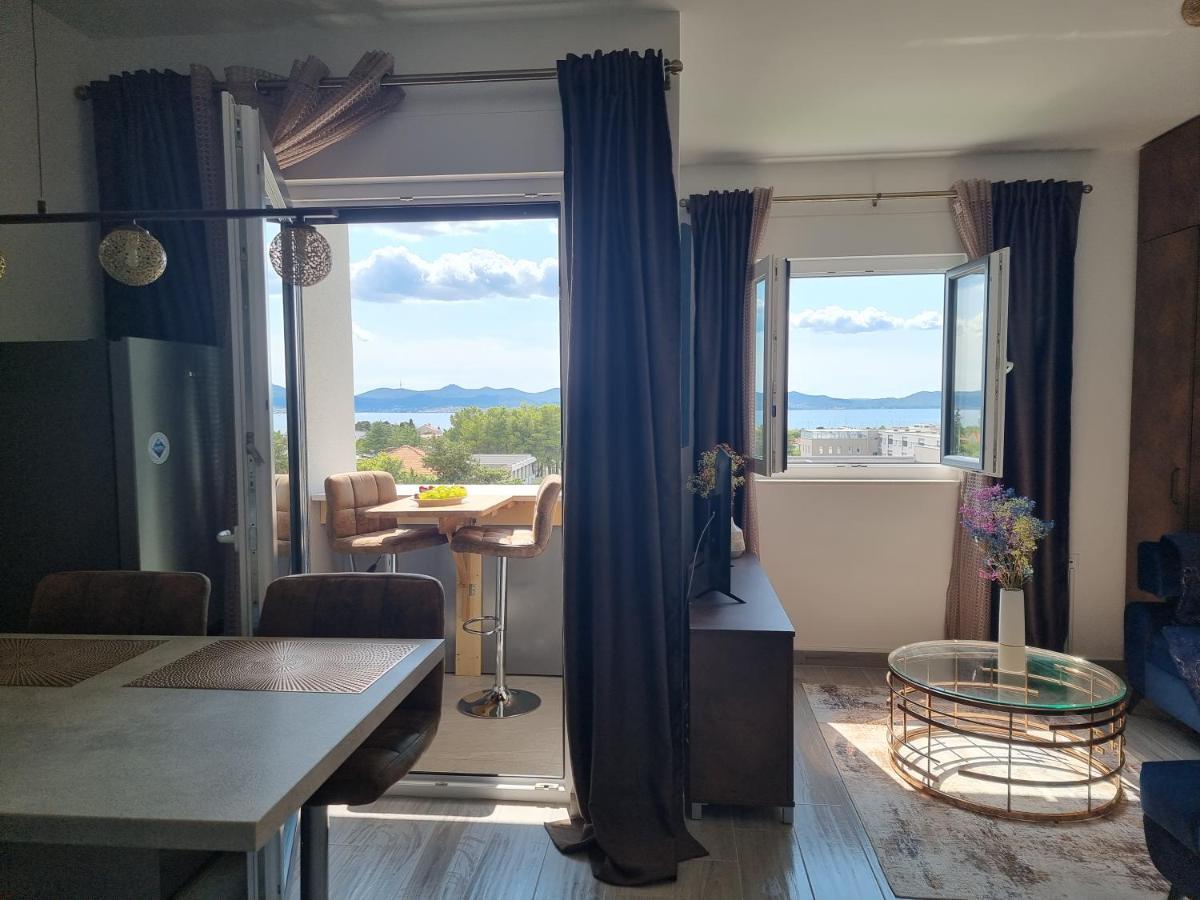 Booking Beautifull Studio Apartment Bell With Balcony And Sea View In ザダル エクステリア 写真