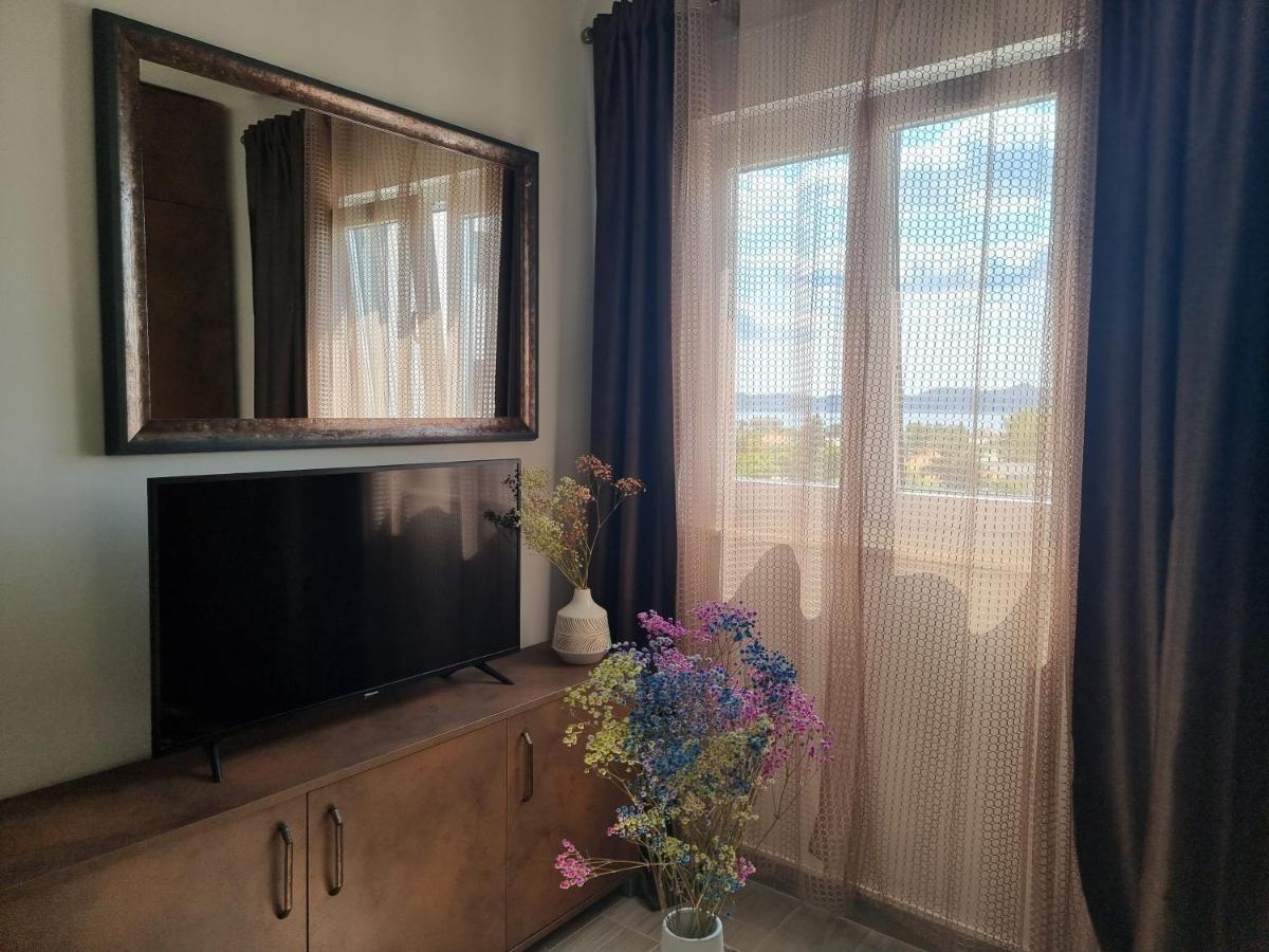 Booking Beautifull Studio Apartment Bell With Balcony And Sea View In ザダル エクステリア 写真